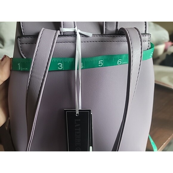 La Terre Fashion  Vegan Leather Backpack Purse Zipper Pockets With Bee Charm NW - Picture 9 of 9